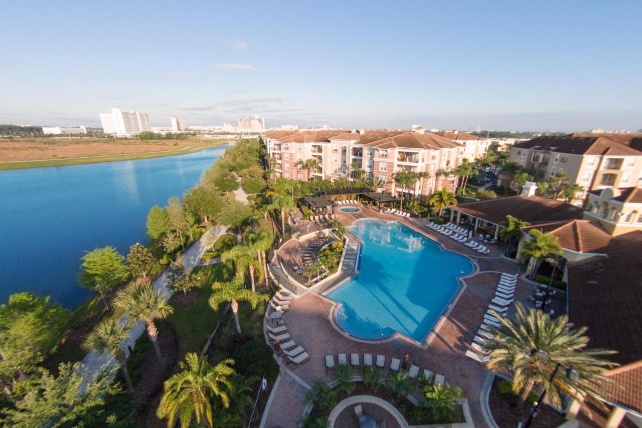 Apartamento Newly Renovated Premium Condo, Vista Cay - 2002