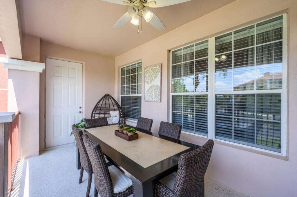 Newly Renovated Premium Condo, Vista Cay - 2002 Apartamento