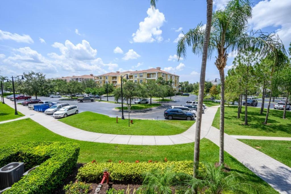 Apartamento Newly Renovated Premium Condo, Vista Cay - 2002